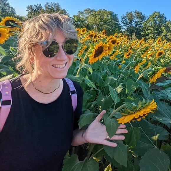 Meet your Posher, D - Picture 1 of 1